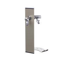 Επιτοίχια Στήλη Τριγωνική με 2 κάνουλες